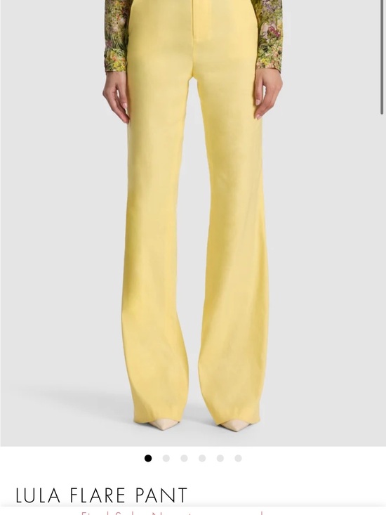 Alice + Olivia Pants - Alice + Olivia Lula Flare Pant - Pale Yellow
